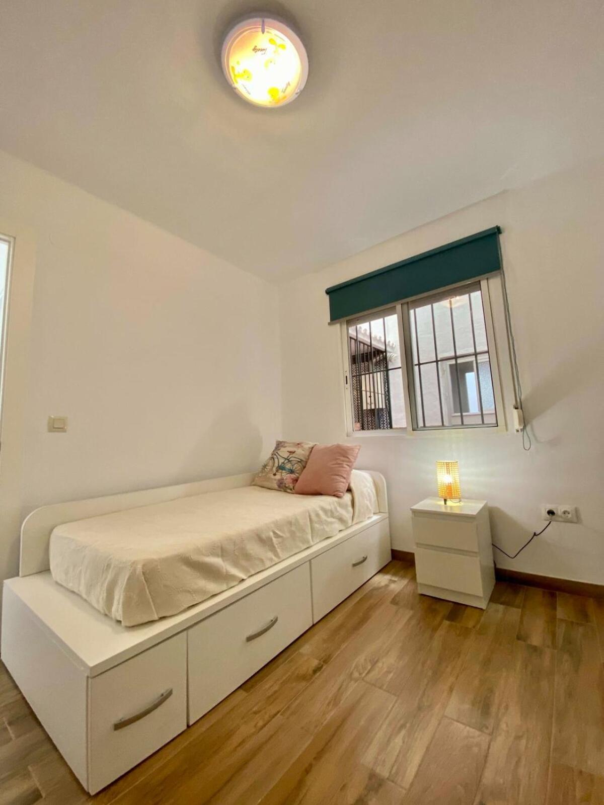 Shr042 Centrico Apartamento De Tres Habitaciones Nerja Kültér fotó